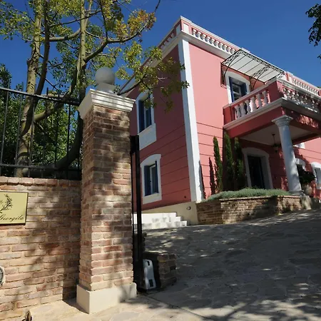 Metohi Georgila Apartahotel 4*